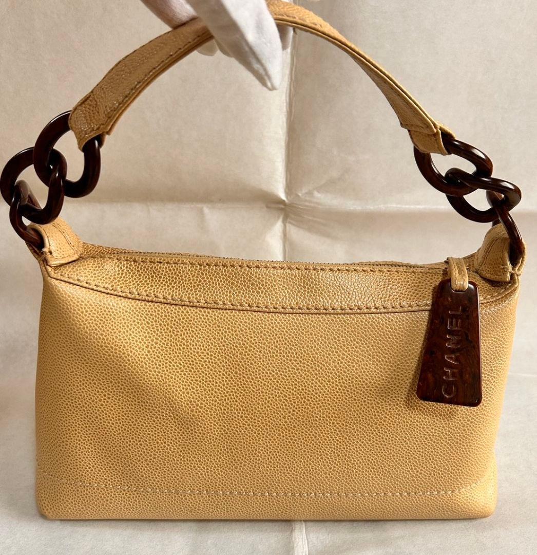 CHANEL ベージュ べっ甲風バッグ