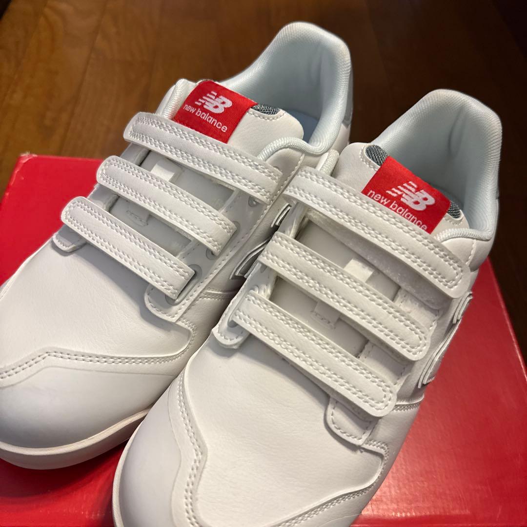 24.5センチNew Balance ホワイト スニーカー安全靴JSAA A種