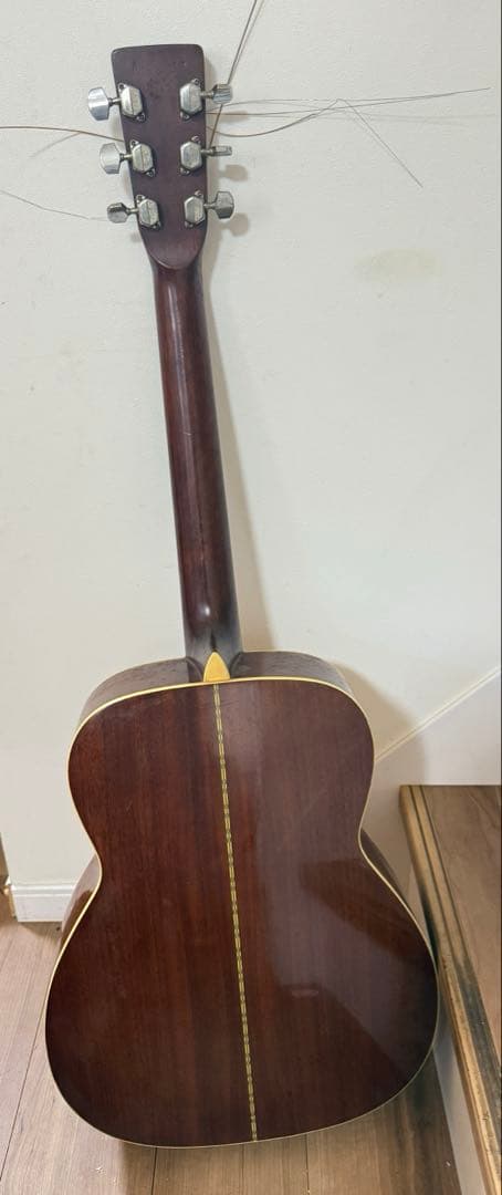 Morris F-18アコースティックギター ケース付き 1974？