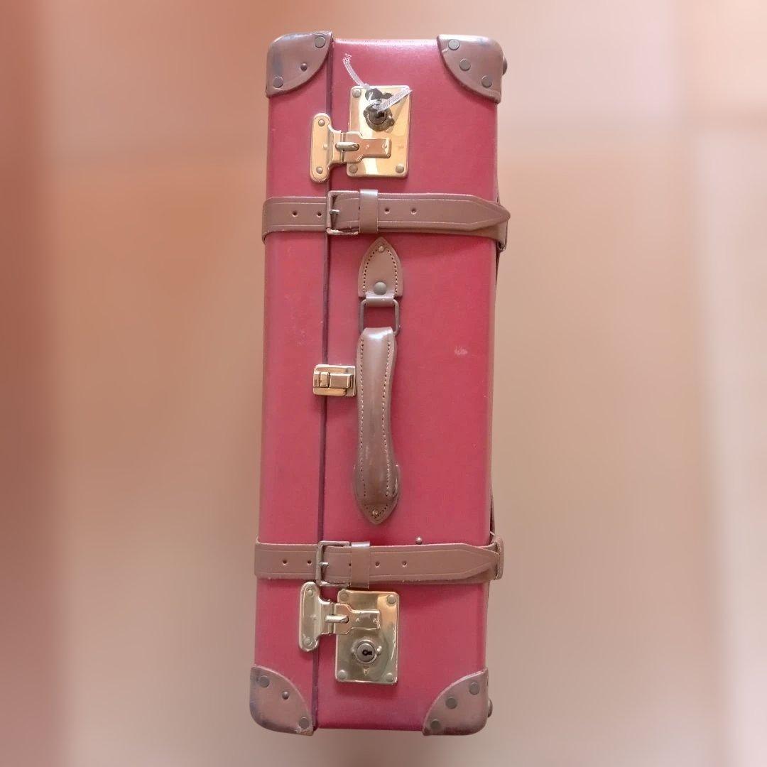 グローブトロッター　トラベルバッグ　ミディアムチェックイン相当　キャスターなし