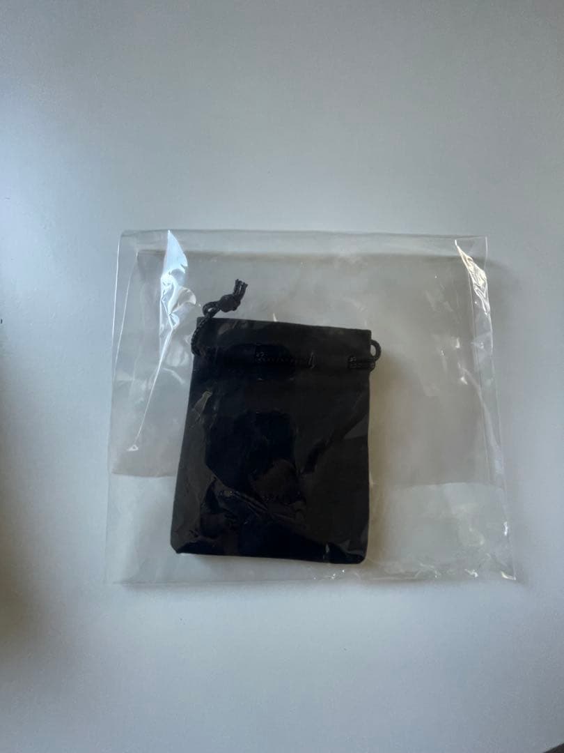 TOM WOOD 片耳ピアス