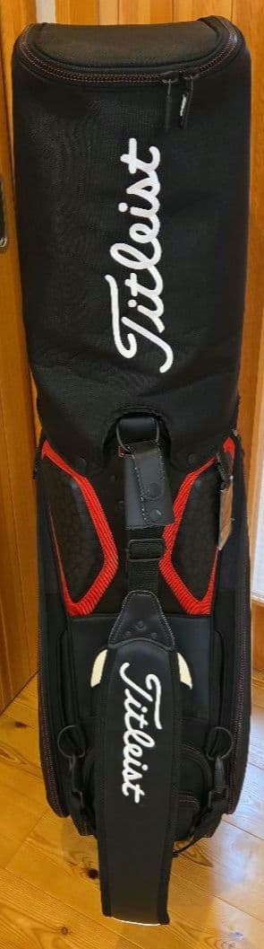 Titleist ゴルフバッグ・キャディバッグ タイトリスト黒/白/赤 プロ仕様