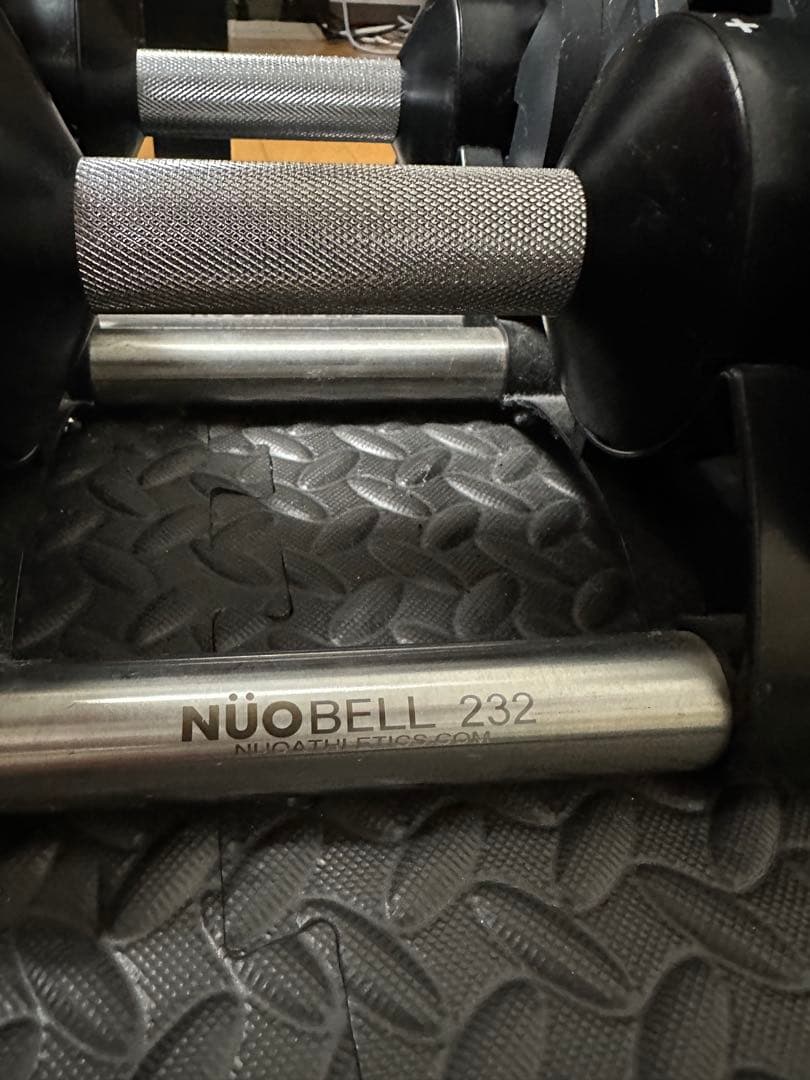 セット品① フレックスベル　可変式ダンベル　32kg 2kg刻み