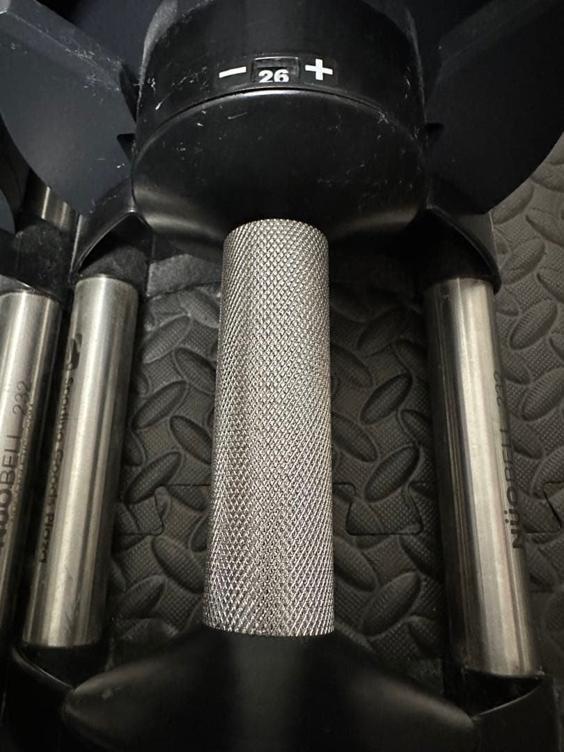 セット品① フレックスベル　可変式ダンベル　32kg 2kg刻み