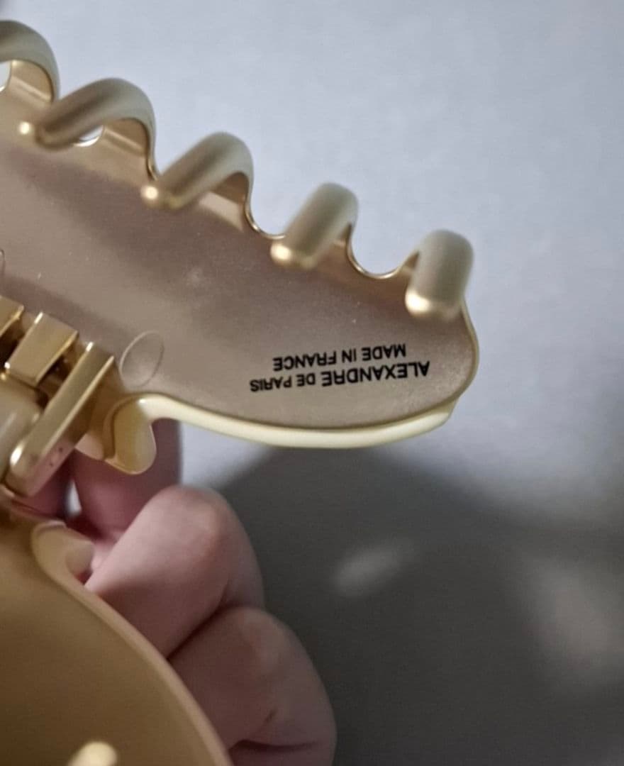 【新品未使用】アレクサンドルドゥパリ M ヘアクリップ　クリーム