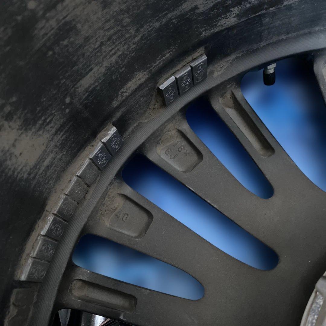 トヨタ220系クラウン　Gエグゼクティブ 純正18インチAW BS REGNO