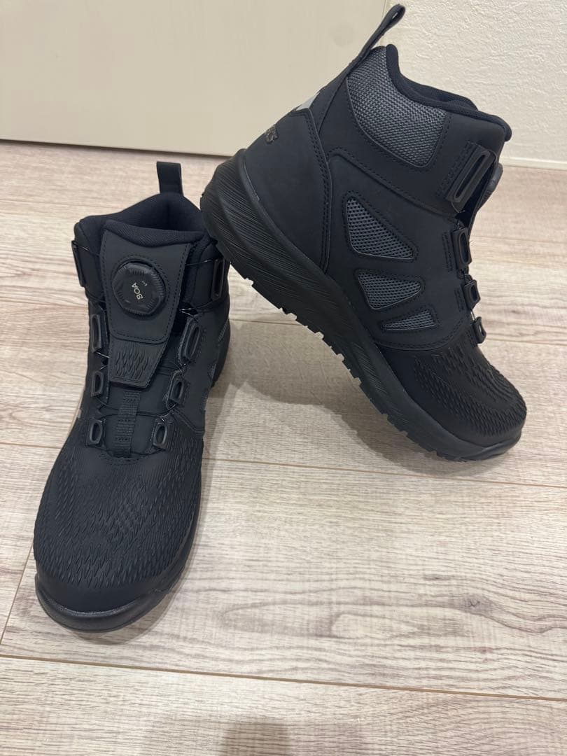 ASICS ハイカット安全靴 ブラック　cp122