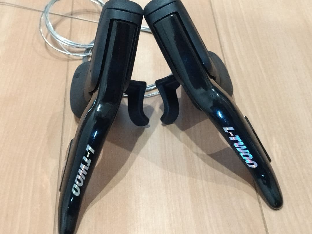 新同 L-TWOO R9 2×11 デュアルコントロールレバー