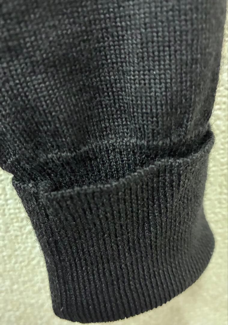 ヴィヴィアンウエストウッド　フリルネックウールカーディガン 黒　イタリア製