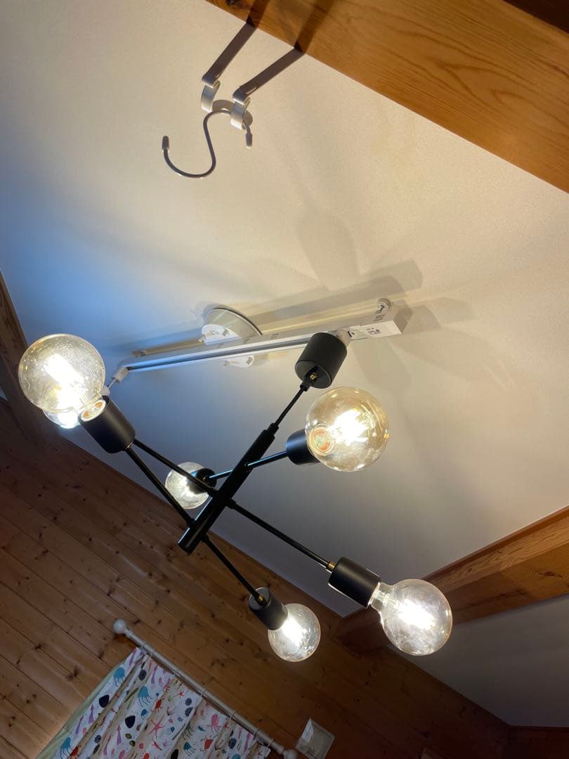 ニトリ　天井照明　シャンデリア　6灯　LED ペンダントライト