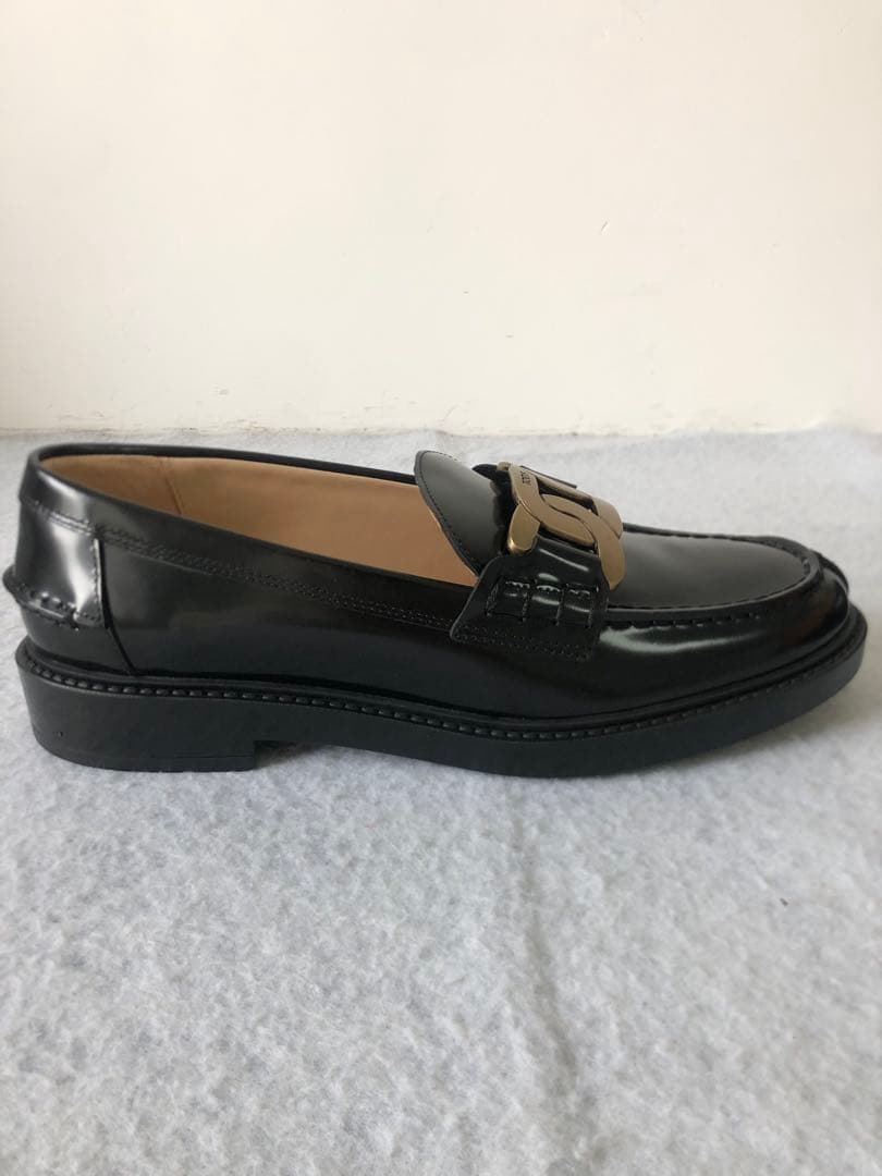 TOD'S　トッズ　靴　ケイトローファー チェーン　革靴　23