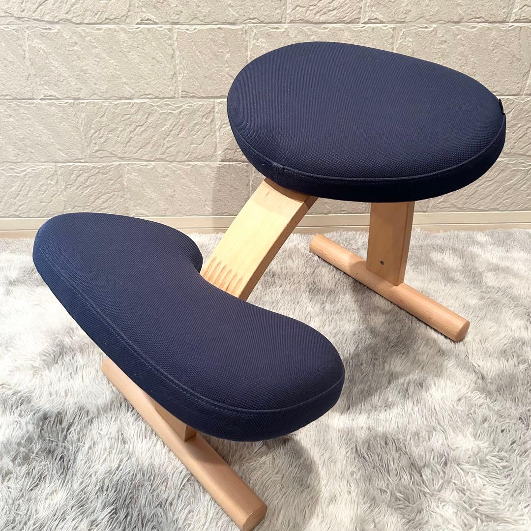 バランスラボ　balans Easy　姿勢矯正椅子　ネイビー　専用カバー付き