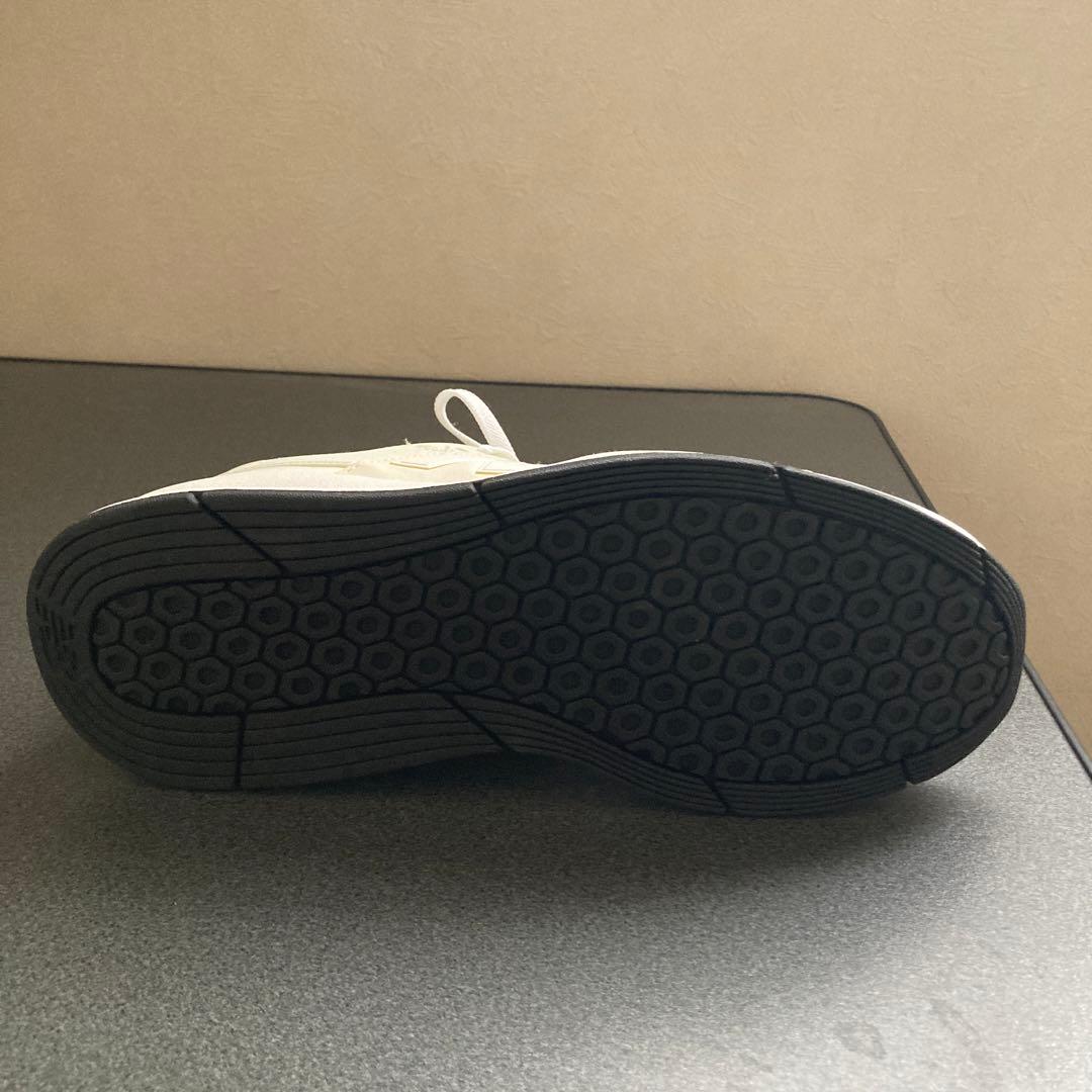 New Balance ホワイト スニーカー