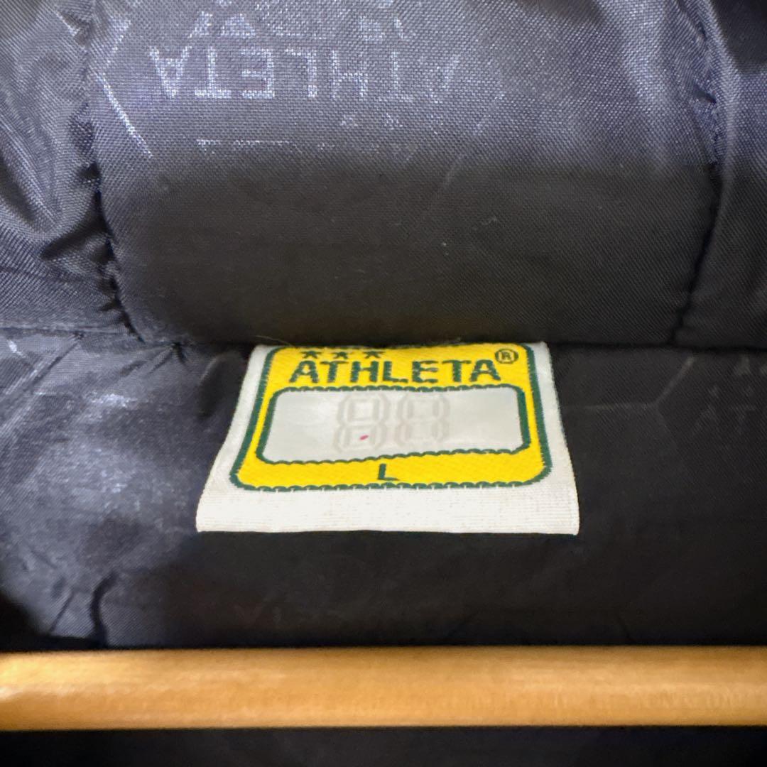 美品　ATHLETA ナイロンパーカー　ナイロンジャケット　中綿入り　アウター