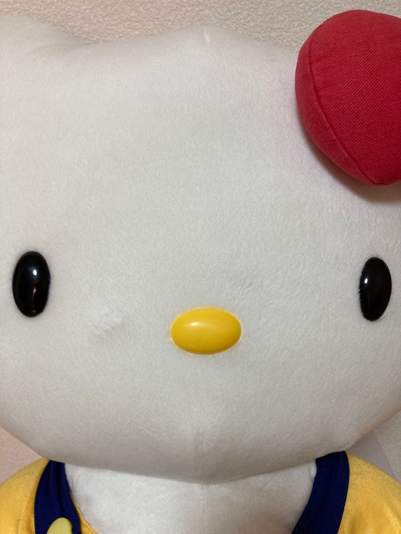 【特大】キティちゃん　ぬいぐるみ
