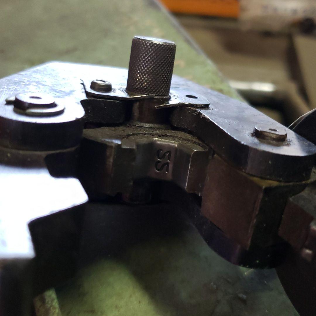 油圧式端子圧着工具