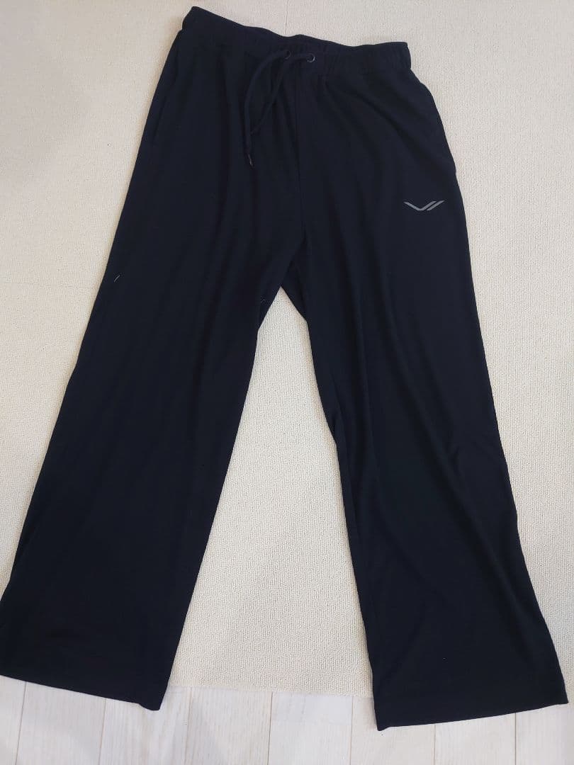 疲労回復効果　SIXPAD シックスパッド リカバリーウェア 上下セットLL