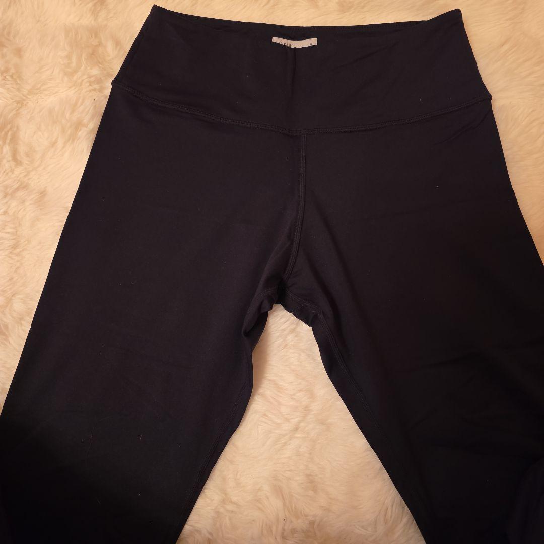 Suriaの名品 新品未使用 高級 希少ブラックヨガレギンス サイズM
