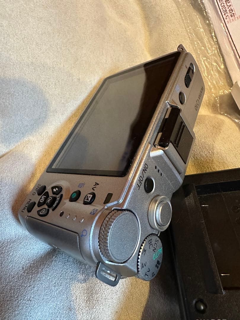 ペンタックス Q10 コンパクトデジカメ