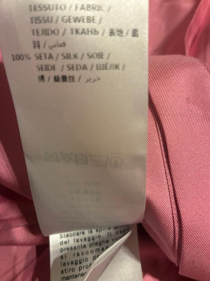 GUCCI ピンク フリル付きシャツ