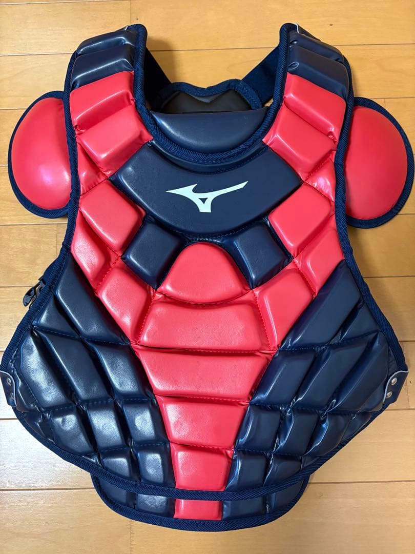 Mizuno Pro キャッチャー防具セット 赤/黒　硬式、革・ゴムソフト用