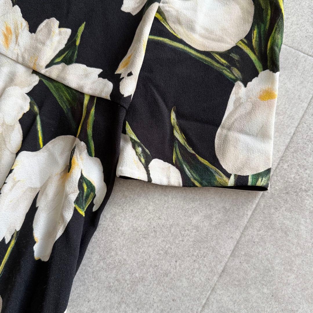 ドルチェ&ガッバーナ　ワンピース　花柄　フワラー　黒　半袖　フレア