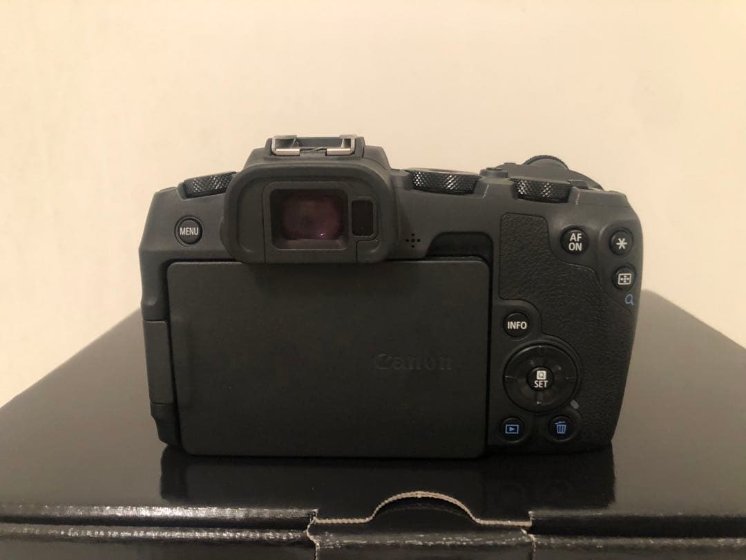 Canon EOS RP RF35 MACRO IS STMレンズキット展示品