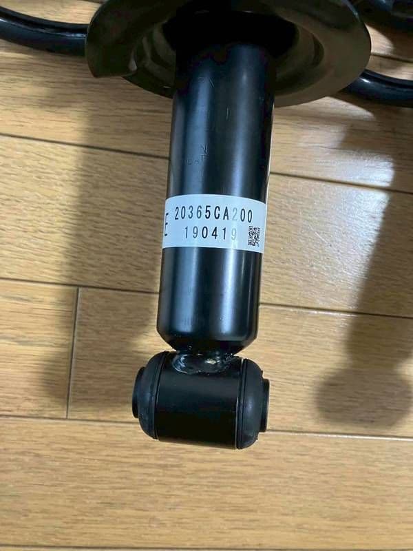 エ*０様 新車外し トヨタ純正 86 ZN6 後期 サスペンション1台分 ZC6