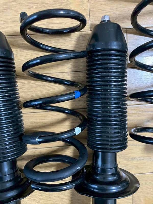 エ*０様 新車外し トヨタ純正 86 ZN6 後期 サスペンション1台分 ZC6