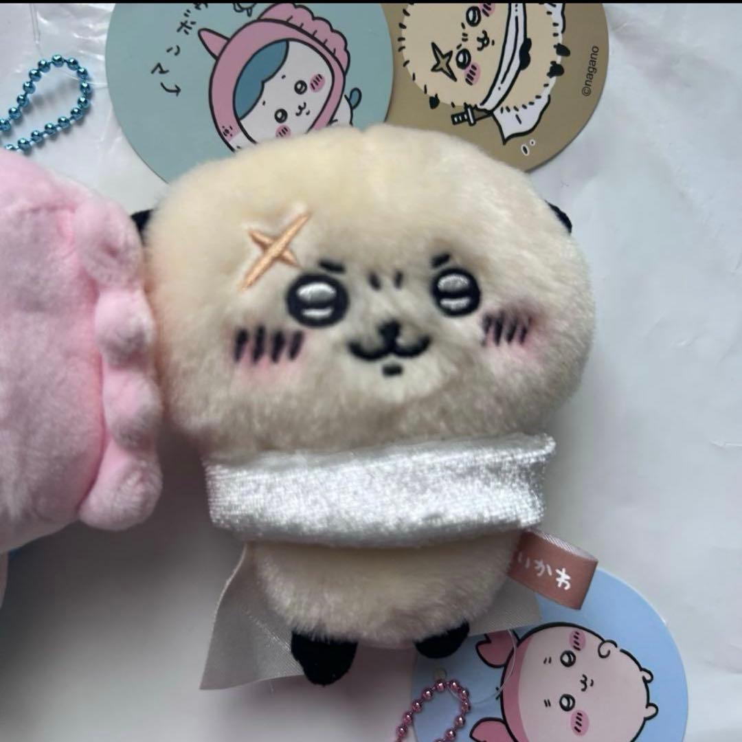 【14コ まとめ売り　初回生産】ちいかわ 仮装たのしい〜！ ハッピーホリデー