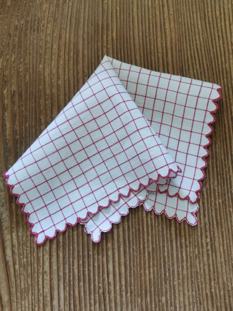 アンティーク フランス グラフチェック＆花弁スカラップリム刺繍 リネンクロス β