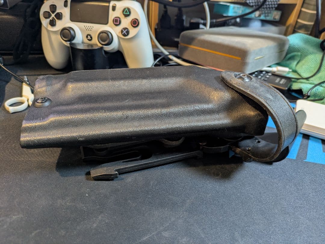 実物 サファリランド 6004 P226 ライト対応ホルスター