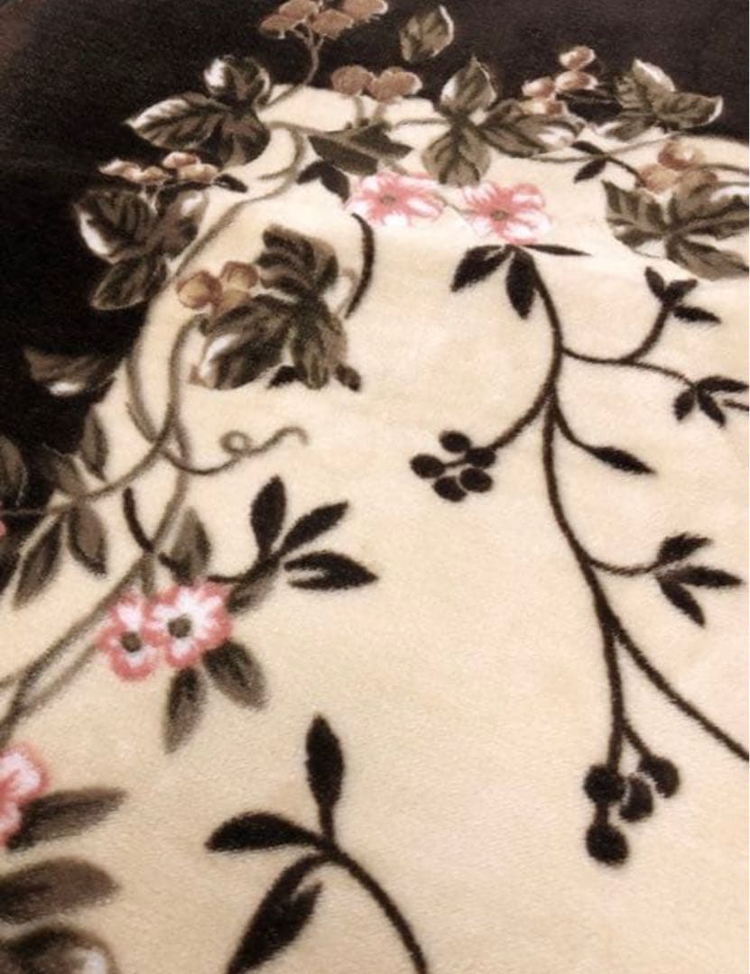 ねねちゃん⭐️展示品☆ホットカーペットカバー 200×250 洗えるラグ