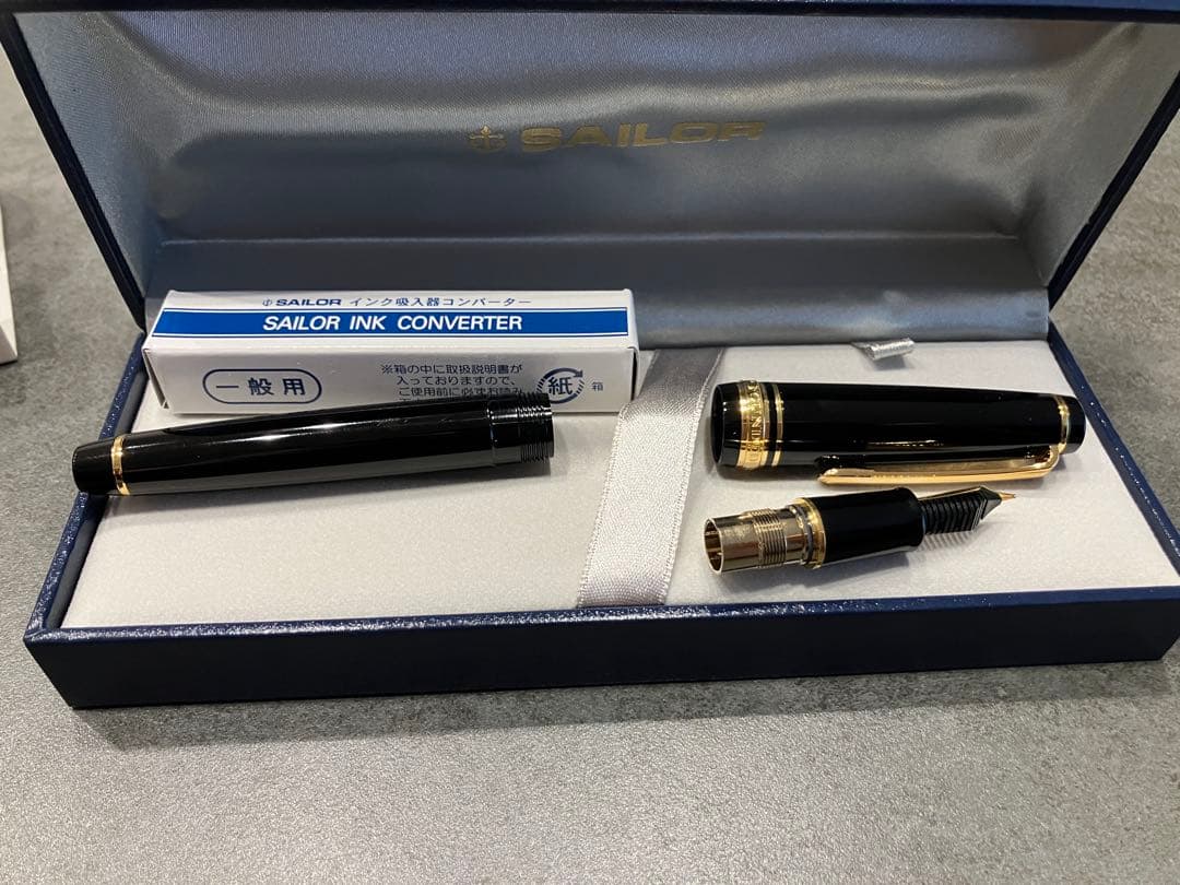 SAILOR ブラック 万年筆 14k カートリッジ付　未使用