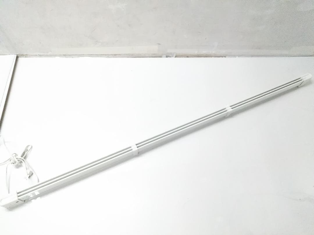 ウインドーラジエーター W/R-1500 窓際ヒーター 1500mm □