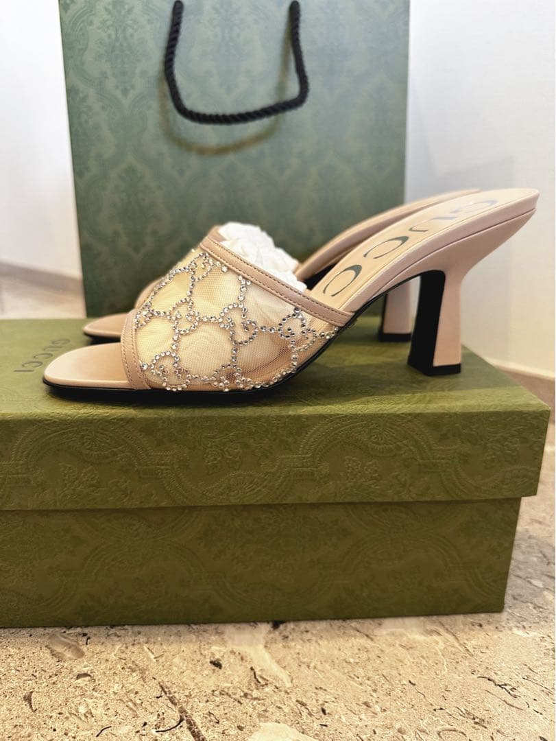 ✨新品✨GUCCIミュールサンダル37✨GGクリスタル✨早いもの勝ち✨翌日発送♡