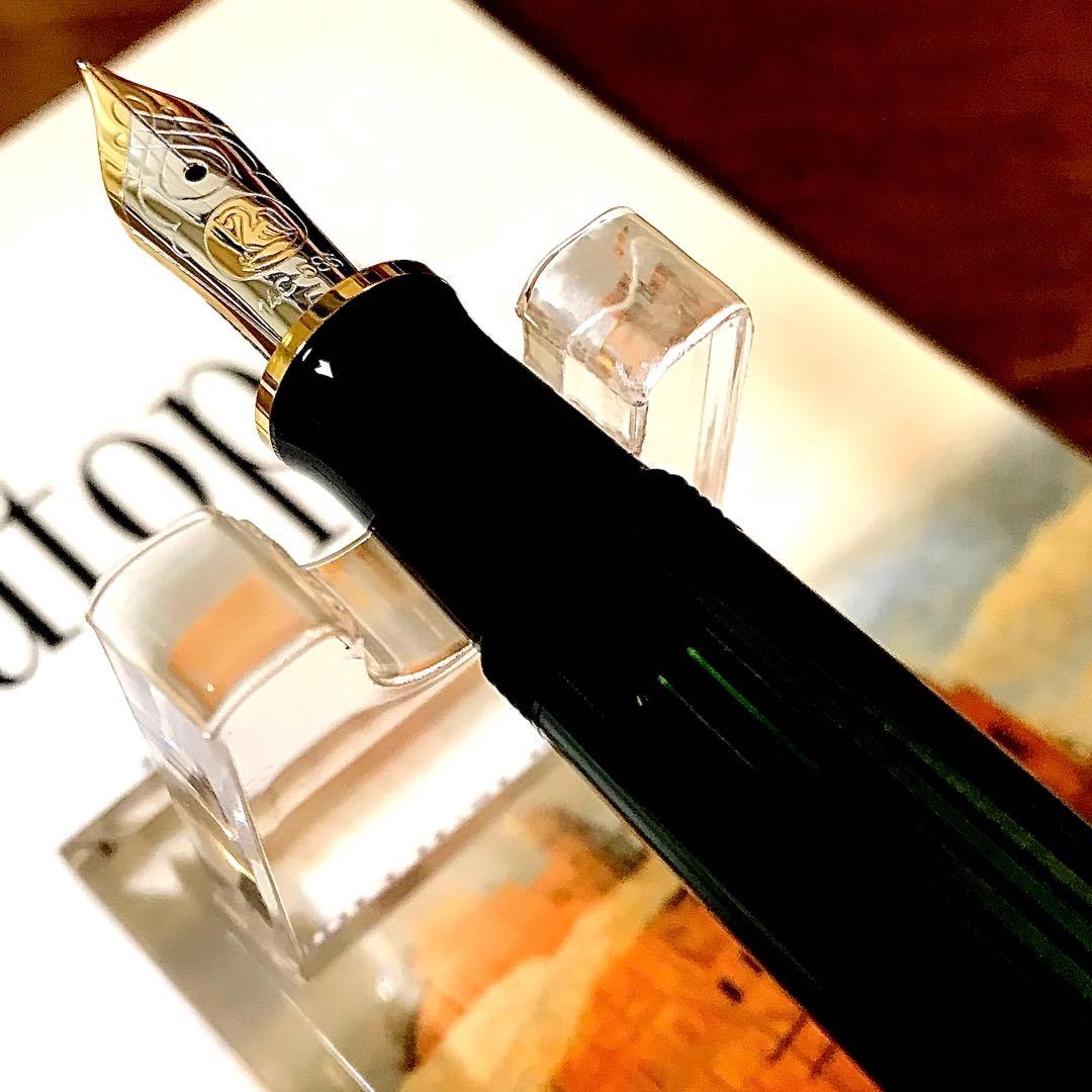 ☆ほぼ新品☆素晴らしいペリカン万年筆M600グリーン縞（Ｆ)☆書き味抜群