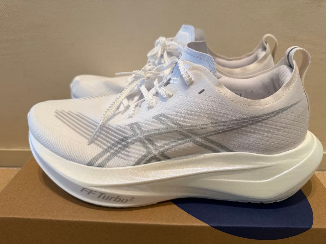 ASICS メガブラストMEGABLAST 27cm