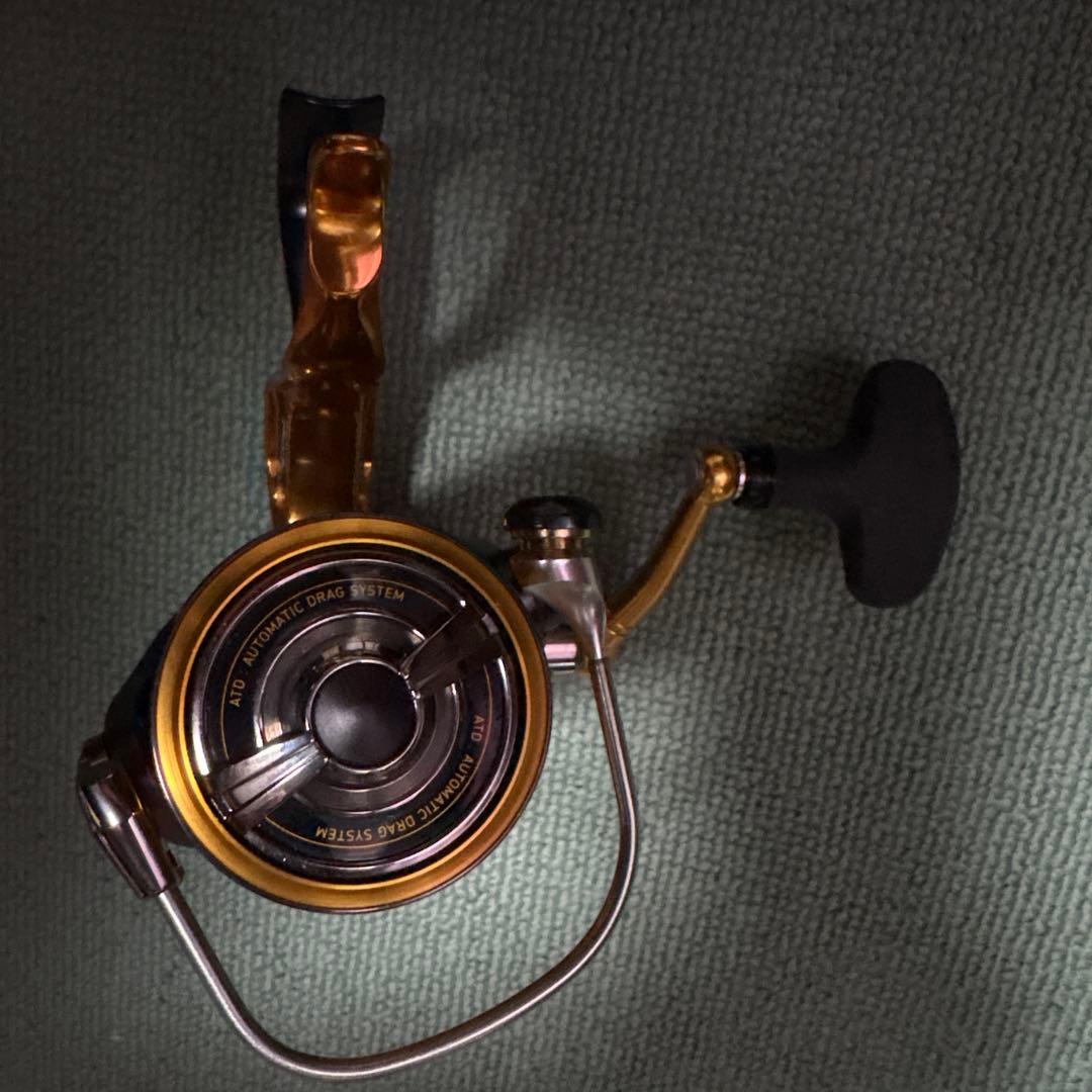 ISO 3000SH-LBD スピニングリール ATC機能搭載