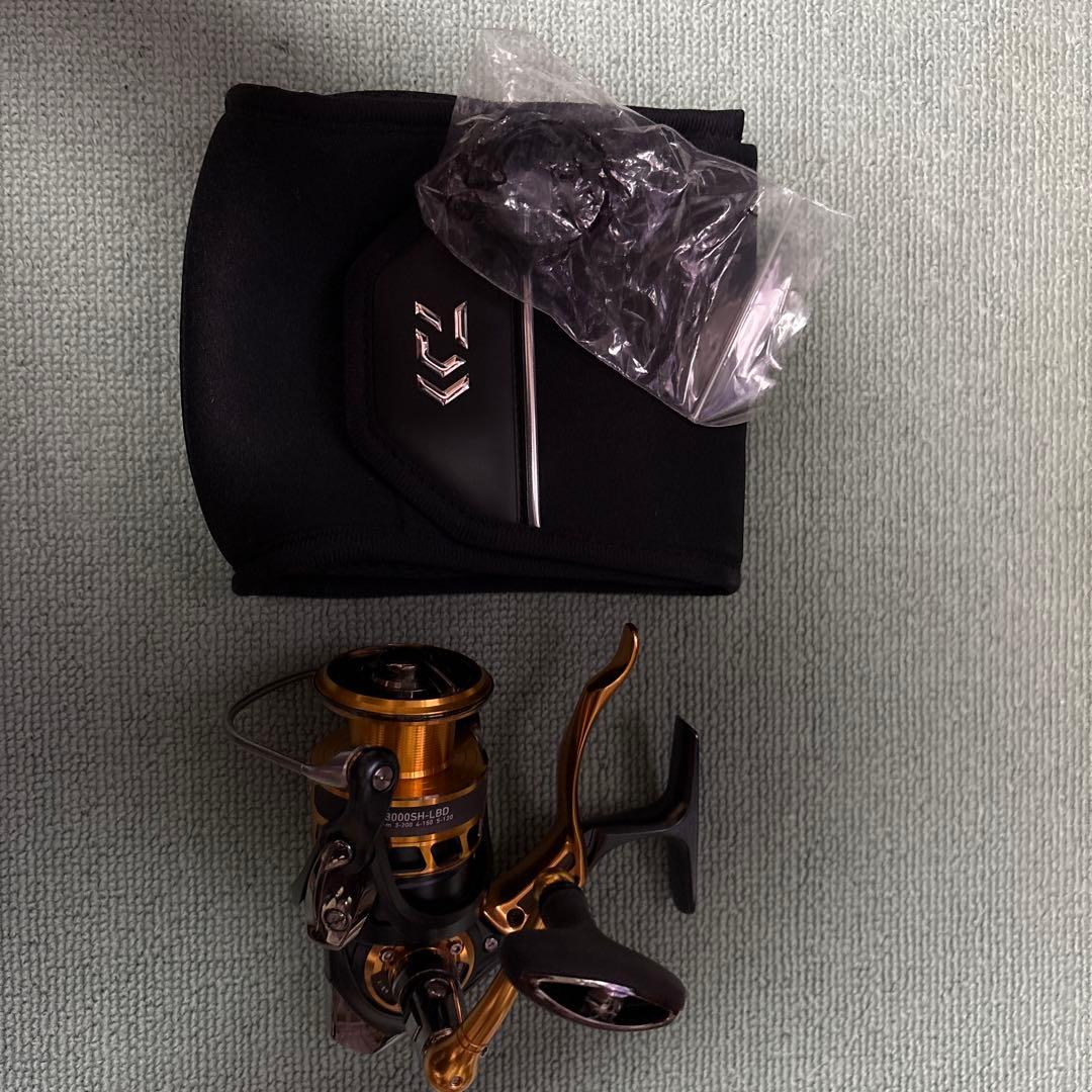 ISO 3000SH-LBD スピニングリール ATC機能搭載