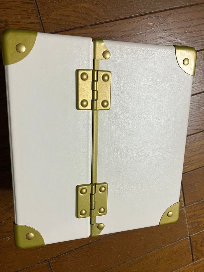 【 未使用品 】シュウウエムラ メイクボックス メゾンキツネコラボ 日本製 白