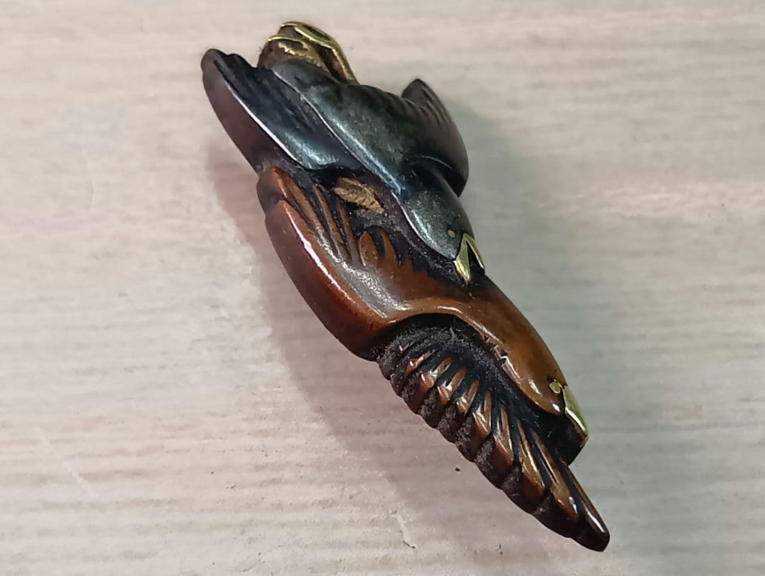 煙草入れ／超絶技巧前金具／在銘あり　一斎