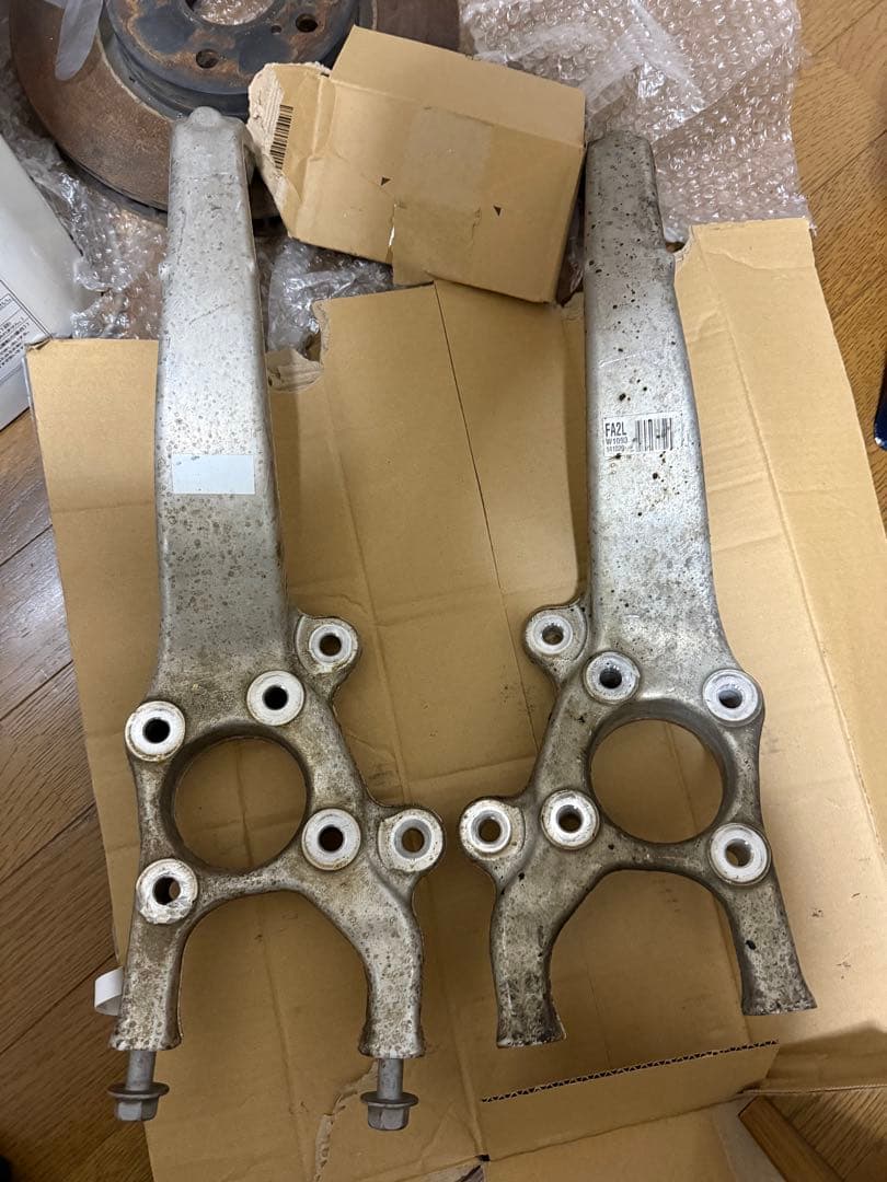 21クラウン 純正ナックル