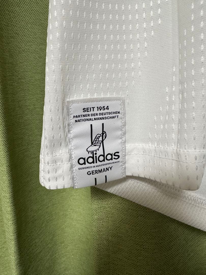 【新品タグ付】サッカー ドイツ代表 2026 ホーム ユニフォーム Lサイズ