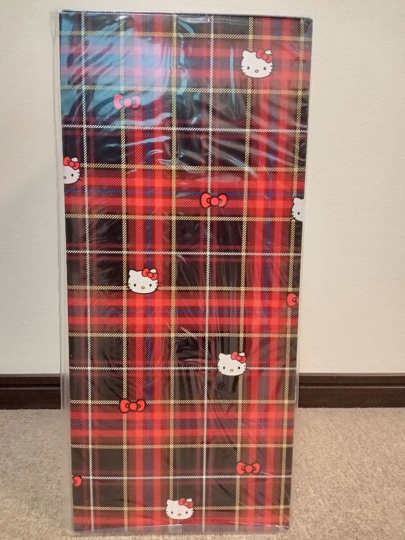 【新品未使用品】ハローキティ バースディドール2018