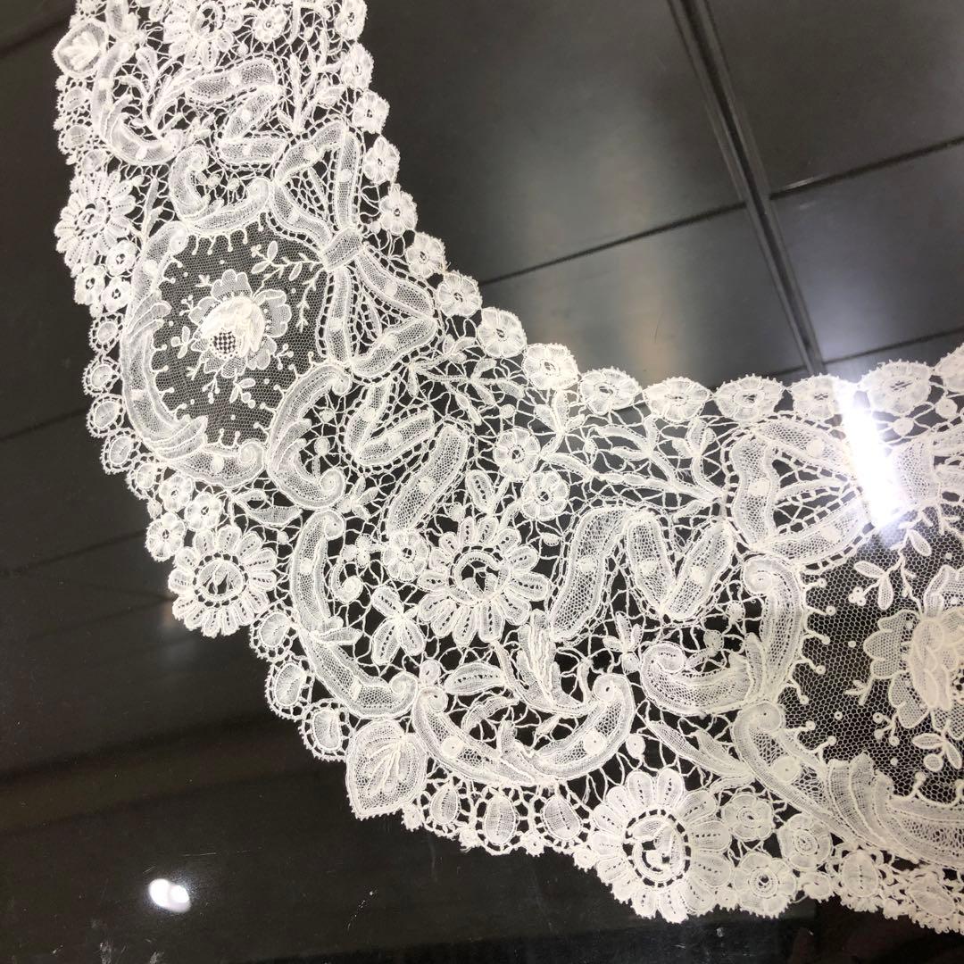 大判　アンティークレース