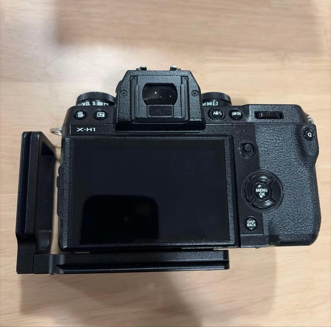 FUJIFILM X-H1 ミラーレスカメラ 本体