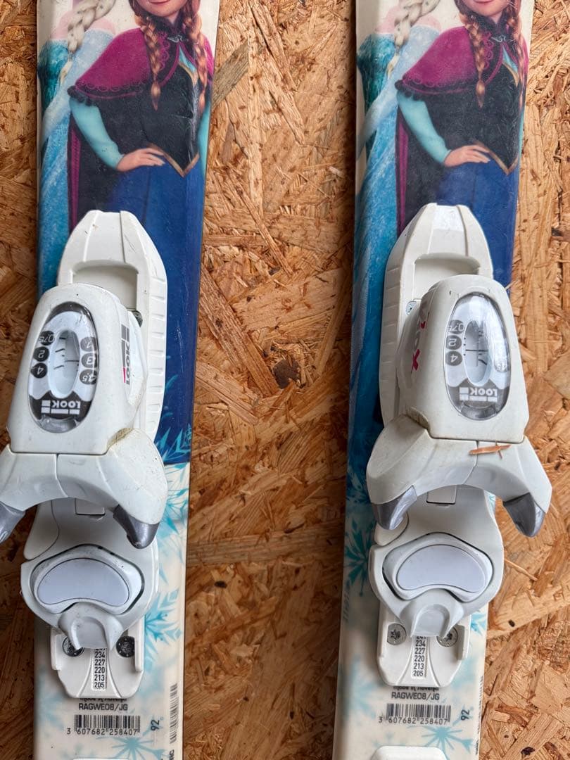 ロシニョール アナと雪の女王 ジュニア92cm ROSSIGNOL ストック付き