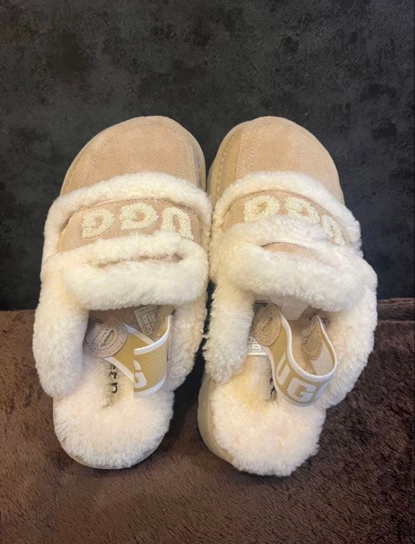 UGG アグ　ベージュ 厚底サボサンダル　ブーツ 24CM