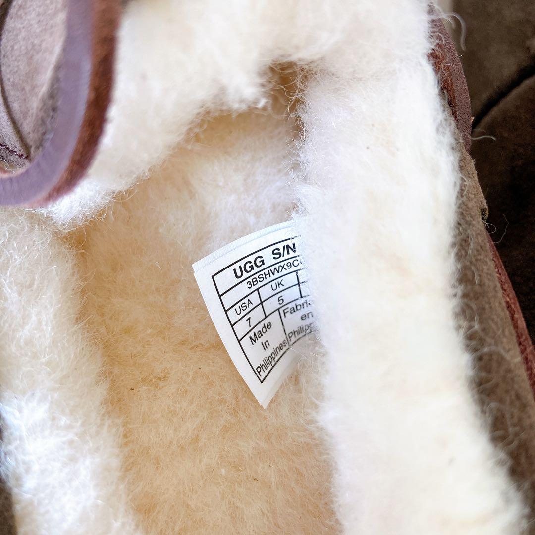 新品未使用　UGG アグ　dakota　モカシン　24cm 美品